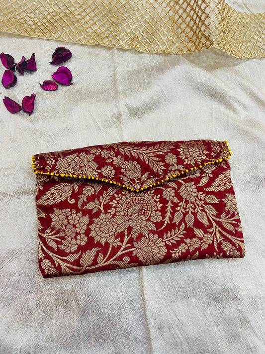 BROCADE ENVELOPE