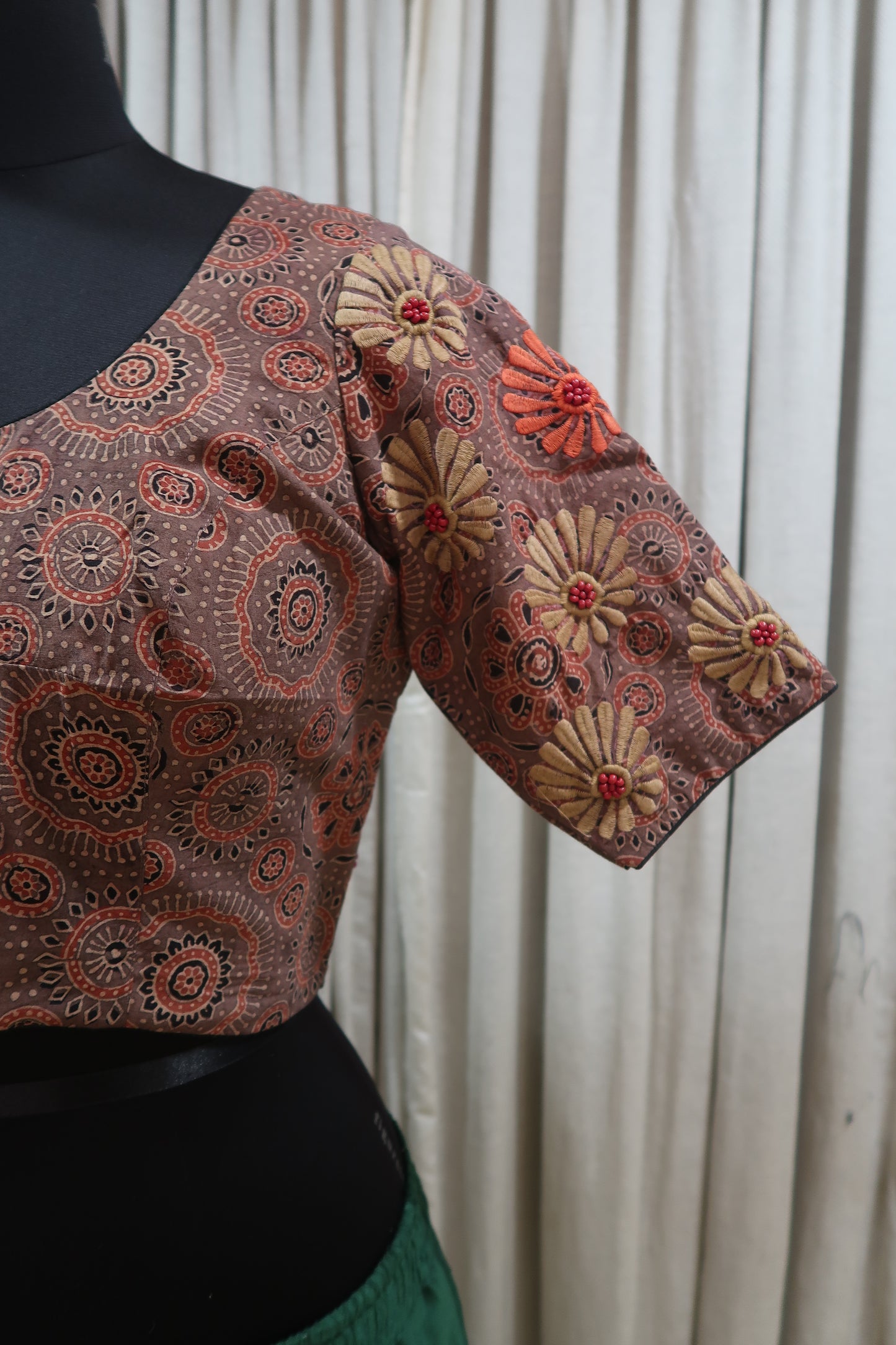 BAHAR BLOUSE